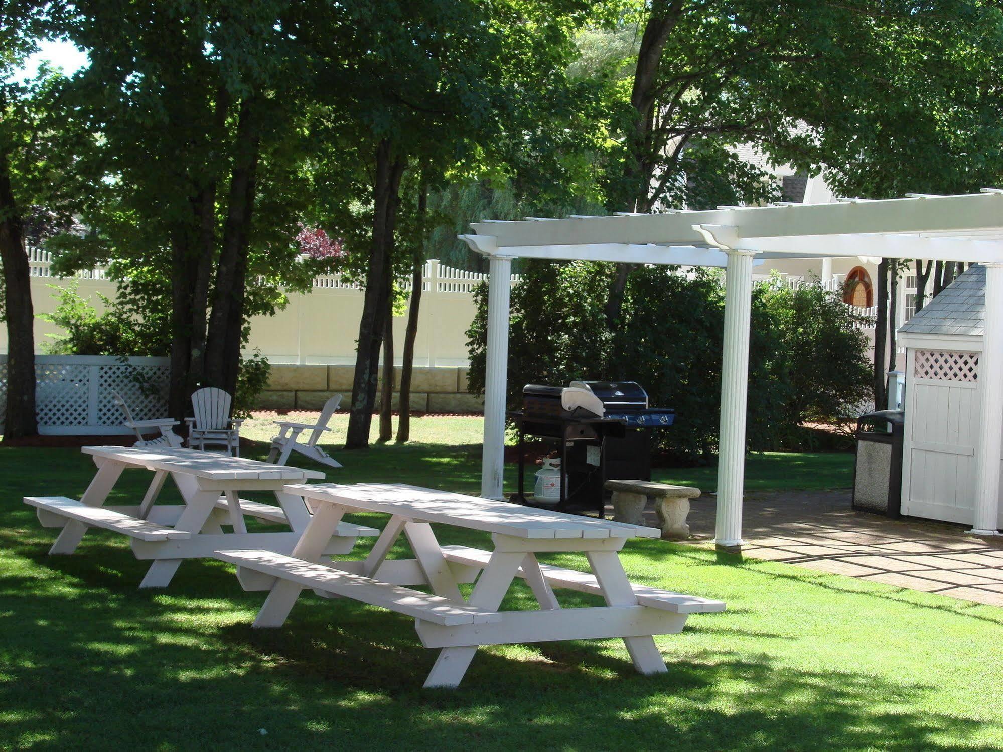 Pink Blossoms Resort Ogunquit Exterior photo